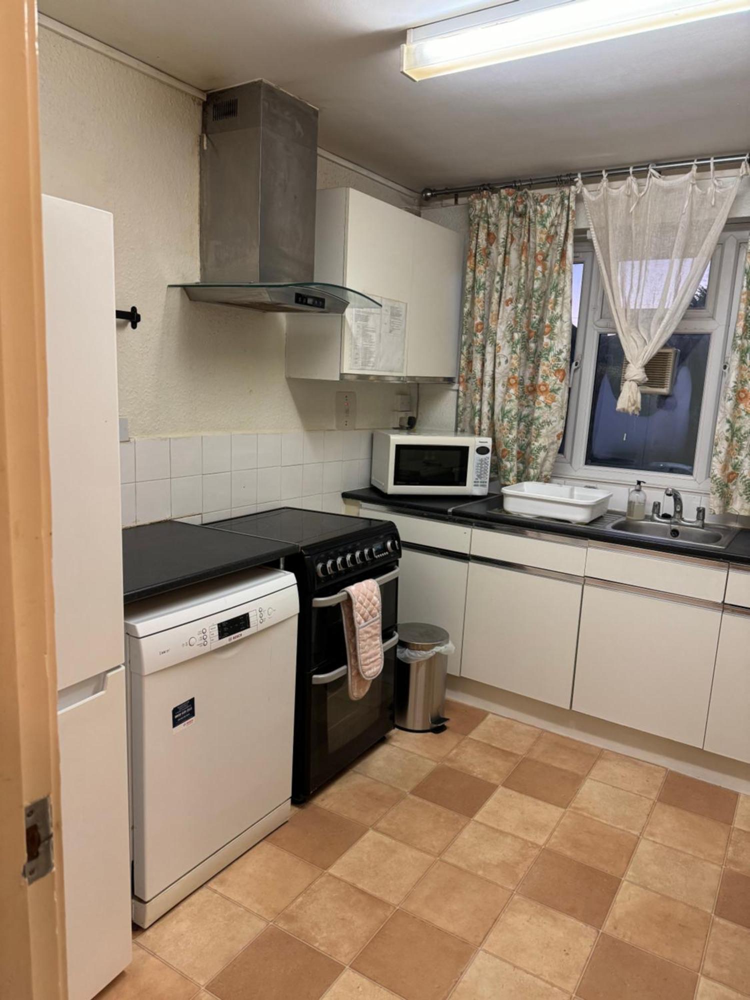 Lovely One Bed Apartment To Rent Londres Extérieur photo